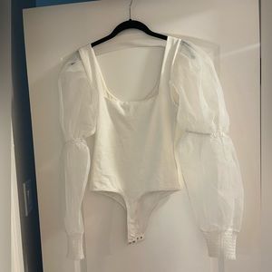 NBD white bodysuit with puff sleeves